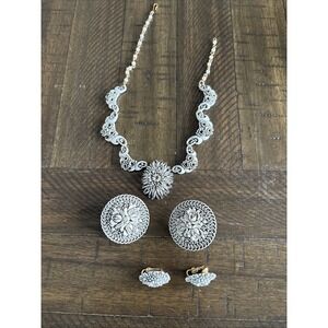 VTG‎ Japan Lucite Celluloid Flower Necklace  Clip Earring Set Eclectic Art Deco